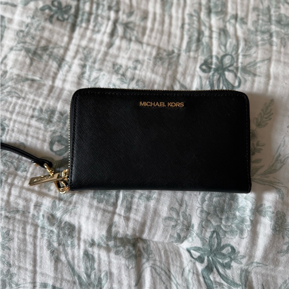 Michael Kors Jet Set Travel Phone Holder Wristlet Black